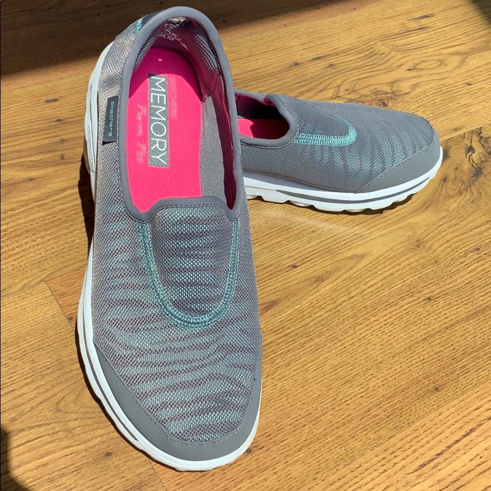 Skechers Go Walk 9 gray and aqua flats sneakers